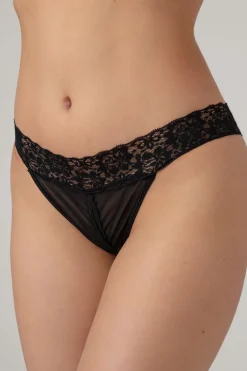 Christine - Open Kruis String - Zwart