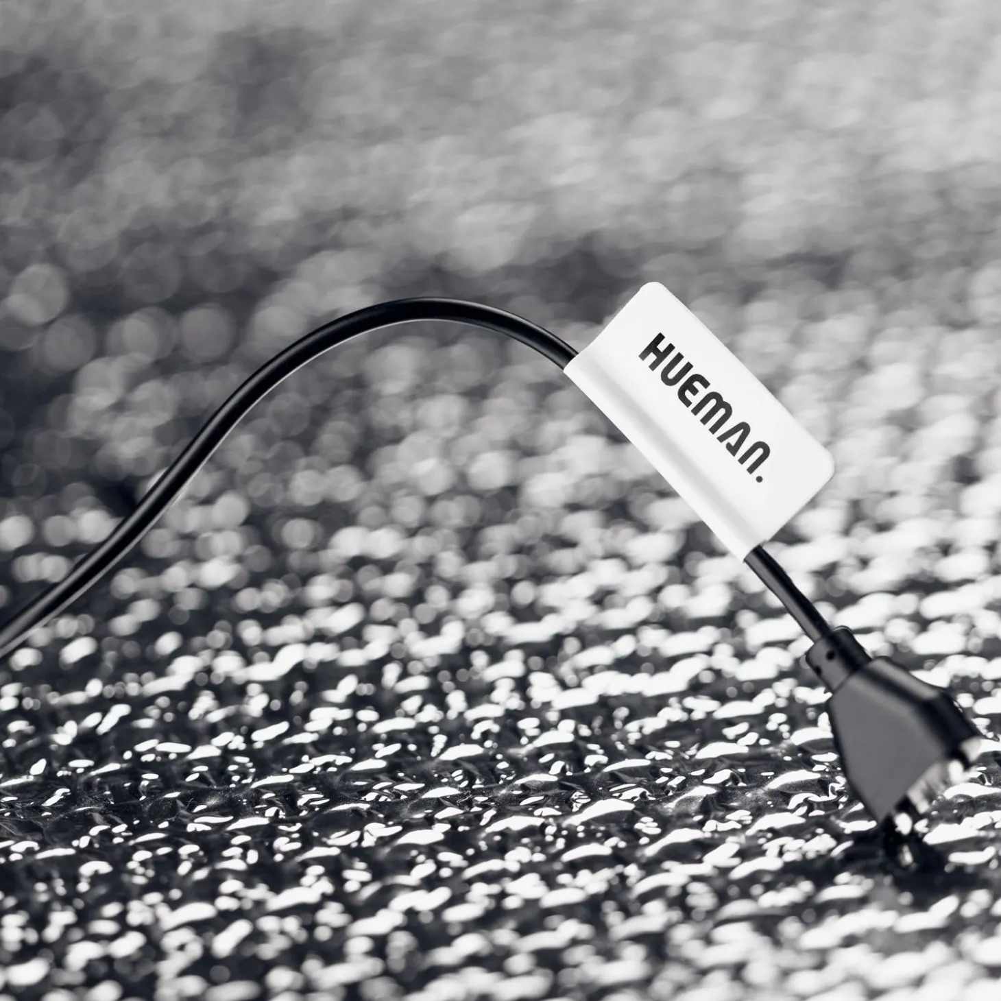 Hueman - Space Invader Vibrerende en Stotende Buttplug